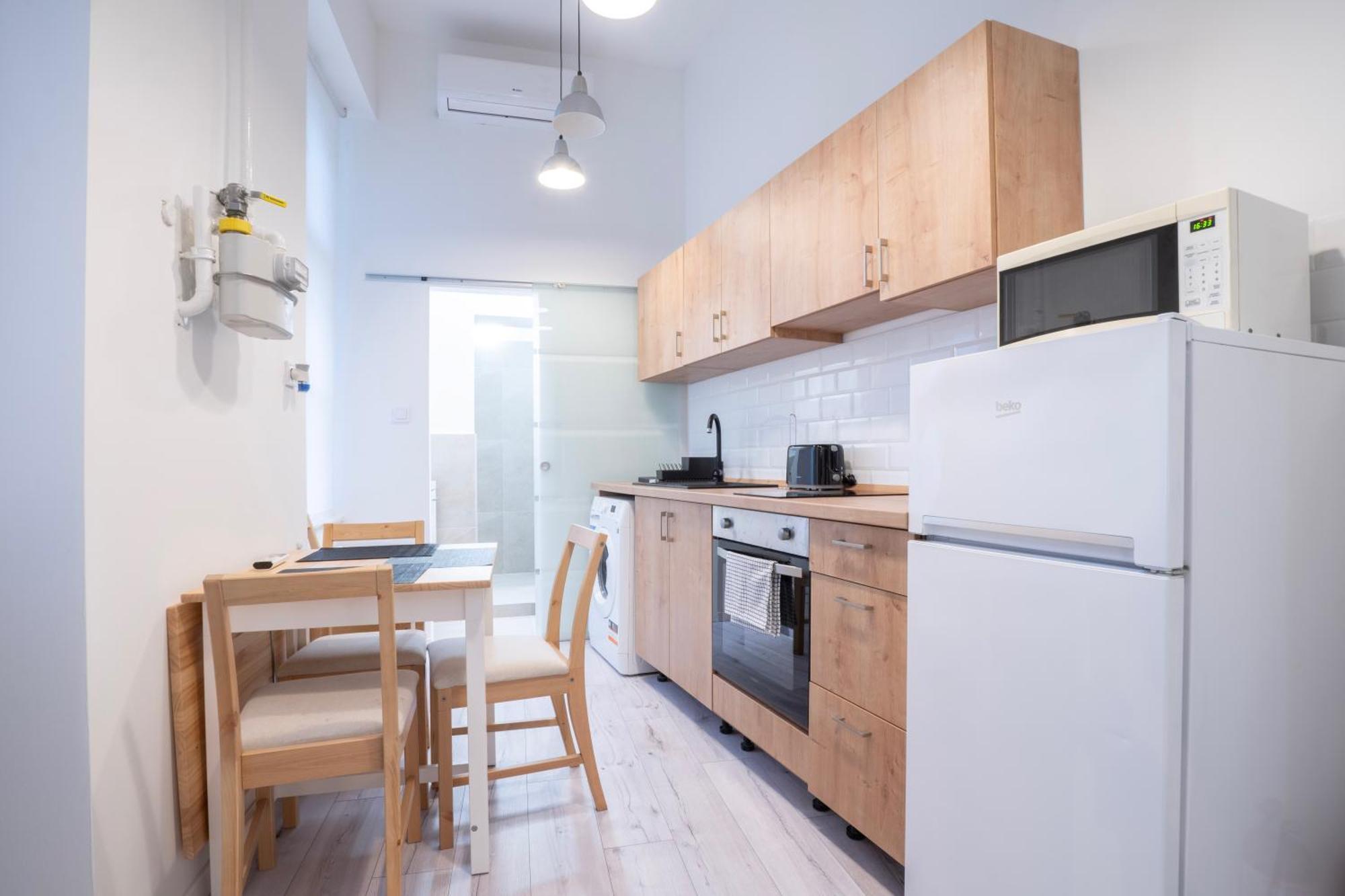 Studio In The Heart Of Party District Ka28 Βουδαπέστη Εξωτερικό φωτογραφία